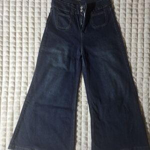 Elegant Dark Indigo Wide-Leg Jeans